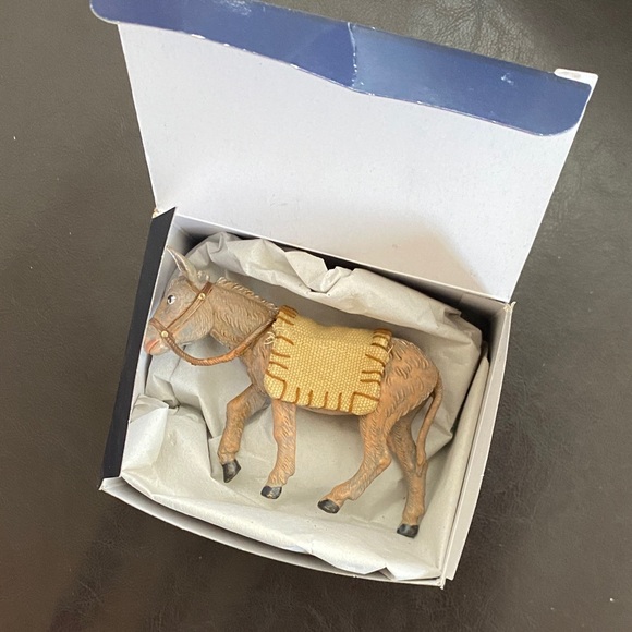Fontanini Mary´s Donkey Figurine 5”